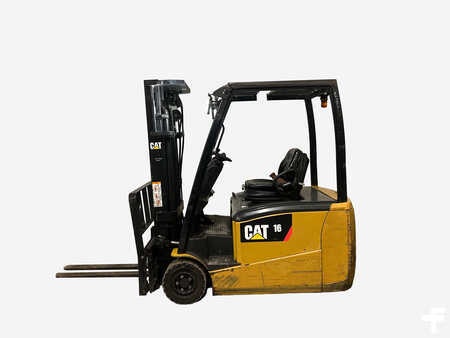 Electric - 3 wheels 2014  CAT Lift Trucks EP16PNT (1)