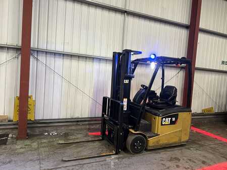 El truck - 3 hjulet 2017  CAT Lift Trucks EP18CPNT (2)