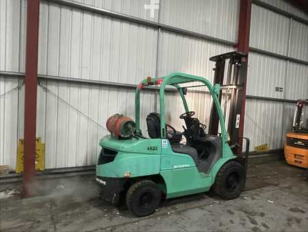 Treibgasstapler 2007  Mitsubishi FG35N (6)