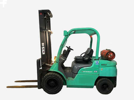 Treibgasstapler 2007  Mitsubishi FG35N (1)