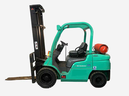 Treibgasstapler 2008  Mitsubishi FG35N (1)