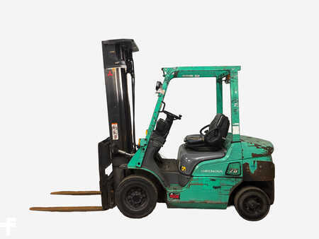 Chariots porte-conteneurs 2019  Mitsubishi FD25NT (1)