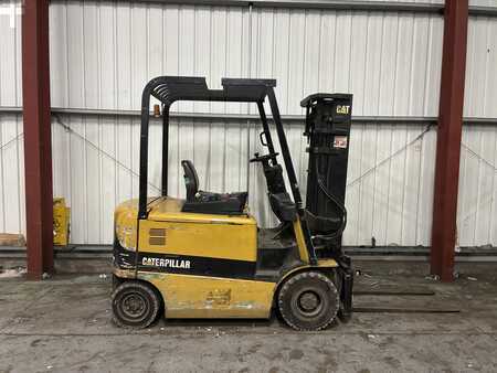 Elektromos 4 kerekű 2001  CAT Lift Trucks EP25K (4)