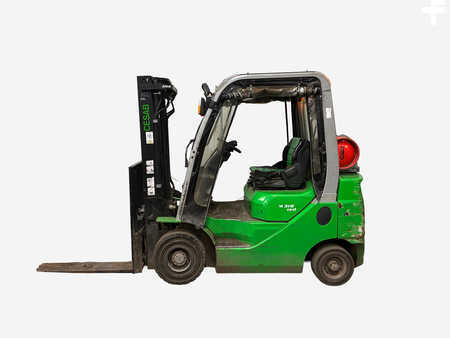 Empilhador a gás 2018  Cesab M318G (1)