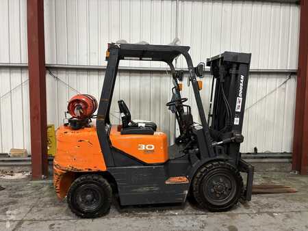 LPG VZV 2008  Doosan G30G (4)