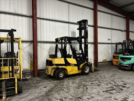 Carrelli elevatori diesel 2012  Yale GDP35VXV3345 (6)