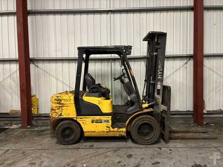 Diesel Forklifts 2014  Hyundai 300-76 (4)