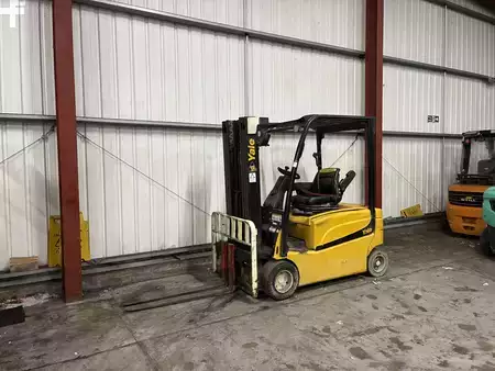 Elektromos 4 kerekű 2017  Yale ERP20VFLWBE2030 (3)