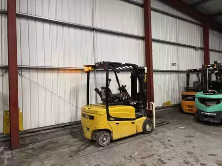 Elektromos 4 kerekű 2017  Yale ERP20VFLWBE2030 (6)