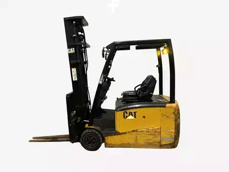 Elektromos 3 kerekű 2013  CAT Lift Trucks EP16PNT (1)