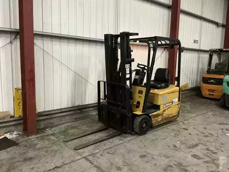 Elektromos 3 kerekű 2003  CAT Lift Trucks EP16KT (2)