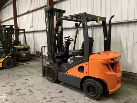 Carretilla elevadora diésel 2018  Doosan D256-7 (2)