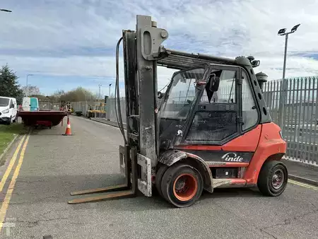 Dízel targoncák 2013  Linde H70D-02 (3)