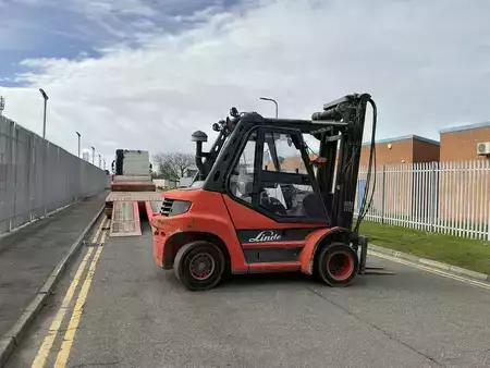 Dízel targoncák 2013  Linde H70D-02 (4)