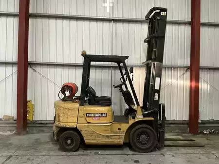 Gázüzemű targoncák 2001  CAT Lift Trucks GP25K (4)