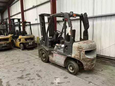 Carrelli elevatori diesel 2011  Nissan Y1D2A25Q (6)