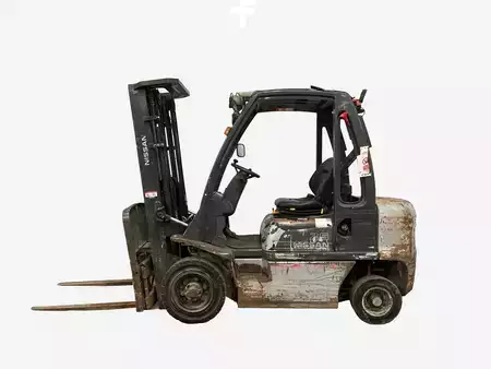 Carrelli elevatori diesel 2011  Nissan Y1D2A25Q (1)