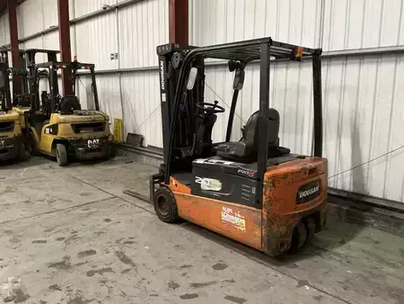 Carrelli elettrici 3 ruote 2011  Doosan B20T-5FB (6)