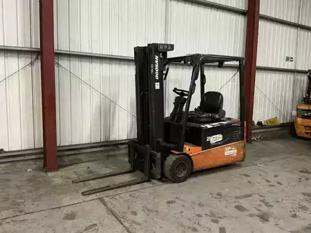 Carrelli elettrici 3 ruote 2011  Doosan B20T-5FB (2)