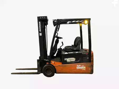 Carrelli elettrici 3 ruote 2011  Doosan B20T-5FB (1)