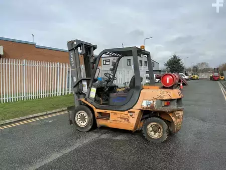 Empilhador a gás 2006  Samuk SF35L (5)