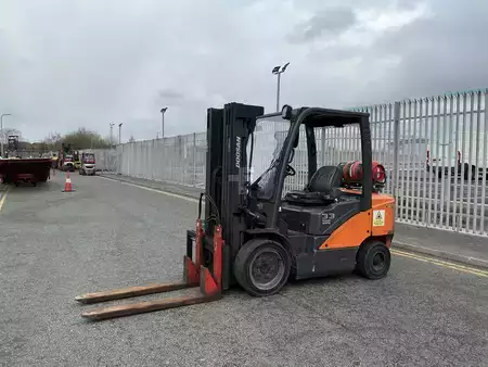 Gasoltruck 2019  Doosan G33P-7 (4)