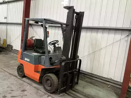 LPG Forklifts 1996  Nissan PJ01A15U (6)
