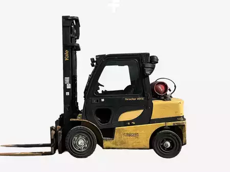 Gas truck 2014  Yale GLP40VX5V3221 (1)