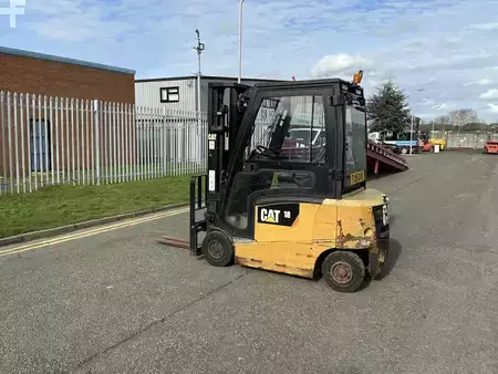 Elektro čtyřkolový VZV 2013  CAT Lift Trucks EP18CPN (3)