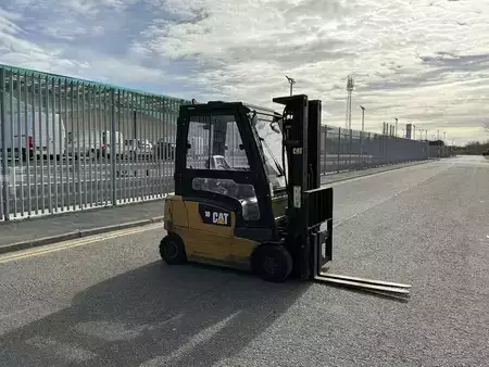 Elektro čtyřkolový VZV 2013  CAT Lift Trucks EP18CPN (5)