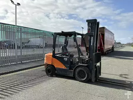 Carretilla elevadora diésel 2020  Doosan D35C-7 (5)