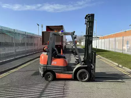 LPG VZV 1998  Toyota 42-6FGCU25 (6)