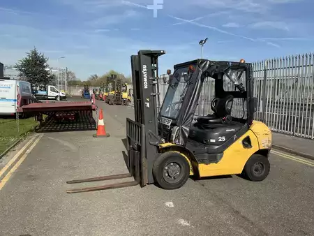 Carretilla elevadora diésel 2019  Komatsu FD25T-17 (2)