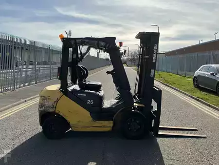 Carretilla elevadora diésel 2019  Komatsu FD25T-17 (4)