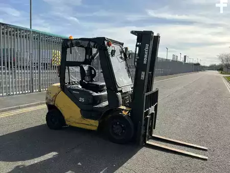 Carretilla elevadora diésel 2019  Komatsu FD25T-17 (6)