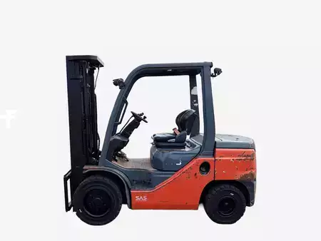 Dieselový VZV 2021  Toyota 52-8FDF30 (1)