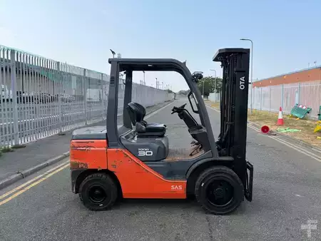 Dieselový VZV 2021  Toyota 52-8FDF30 (3)