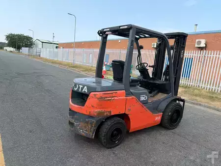 Dieselový VZV 2021  Toyota 52-8FDF30 (4)
