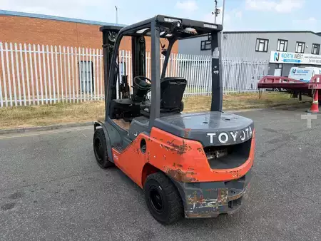 Dieselový VZV 2021  Toyota 52-8FDF30 (5)