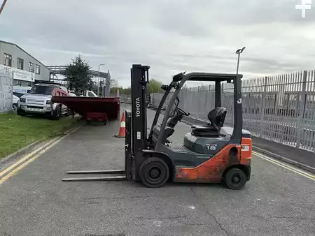 Dízel targoncák 2021  Toyota 42-8FDF18 (2)