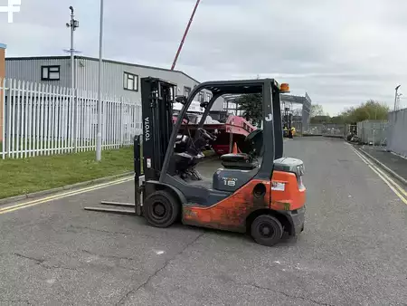 Dízel targoncák 2021  Toyota 42-8FDF18 (3)