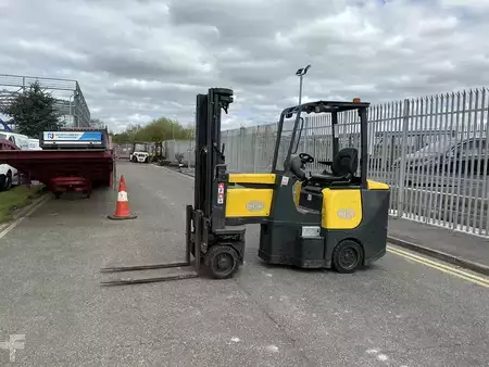 VZV pro práci v úzk.uličkách-retrakt 2011  Aisle Master 15E (2)