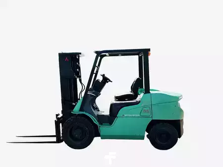 Dízel targoncák 2010  Mitsubishi FD30N (1)