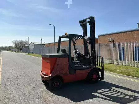 Elektro čtyřkolový VZV 2006  Linde E40P (6)