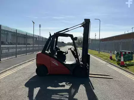 Diesel Forklifts 2004  Linde H25D (5)