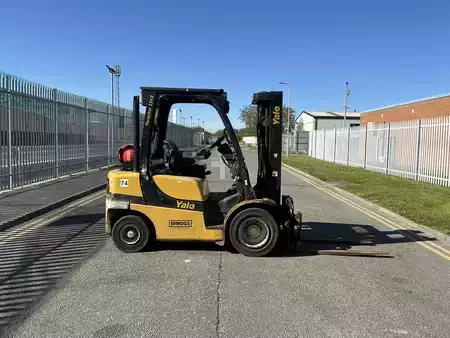 Eléctrica de 4 ruedas 2017  Yale GLP25VXE2170 (5)