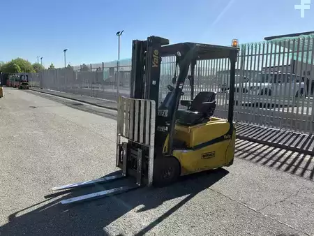 Elektro tříkolové VZV 2014  Yale ERP16VTMWBE2130 (3)