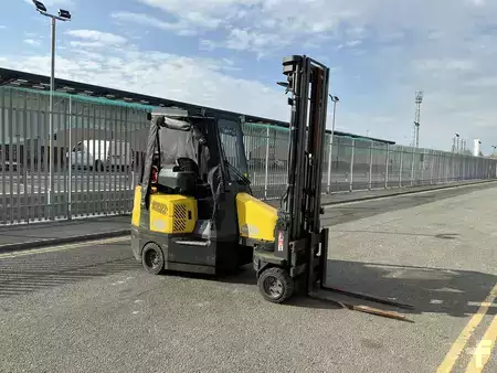 Kääntökelkkatrukki 2017  Aisle Master 20S (6)