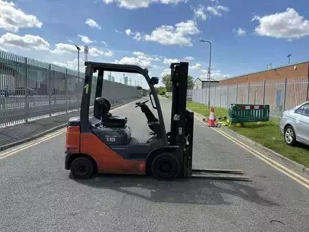 Dieselový VZV 2021  Toyota 42-8FDF18 (4)