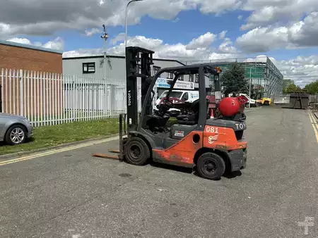 Gasoltruck 2021  Toyota 02-8FGF25 (2)